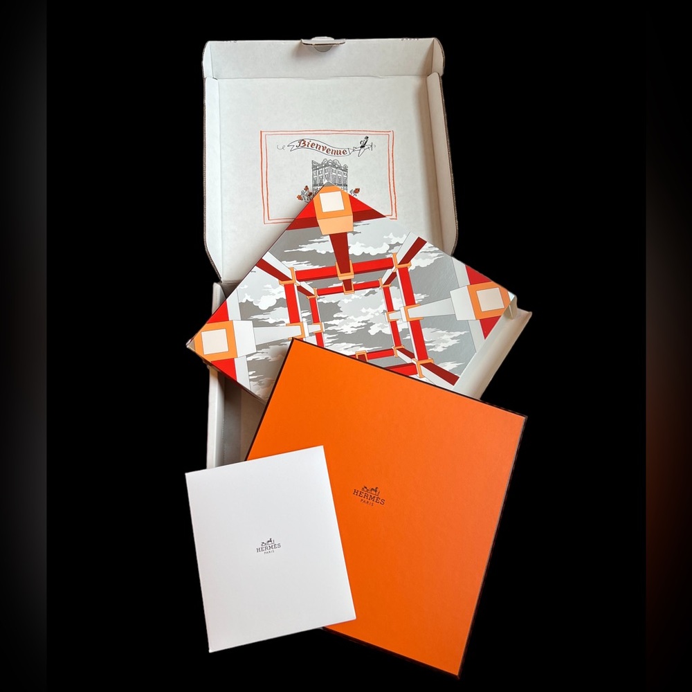 Hermes Scarf - Never worn - classic silk.